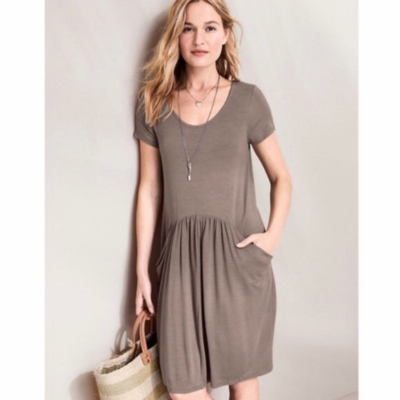 ~ new ~Short Sleeve Pocket A-Line Dress in size Medium by Garnet Hill - Picture 11 of 11